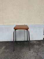 Hocker Lederimitat braun Metallgestell Höhe 43cm Breite 29cm