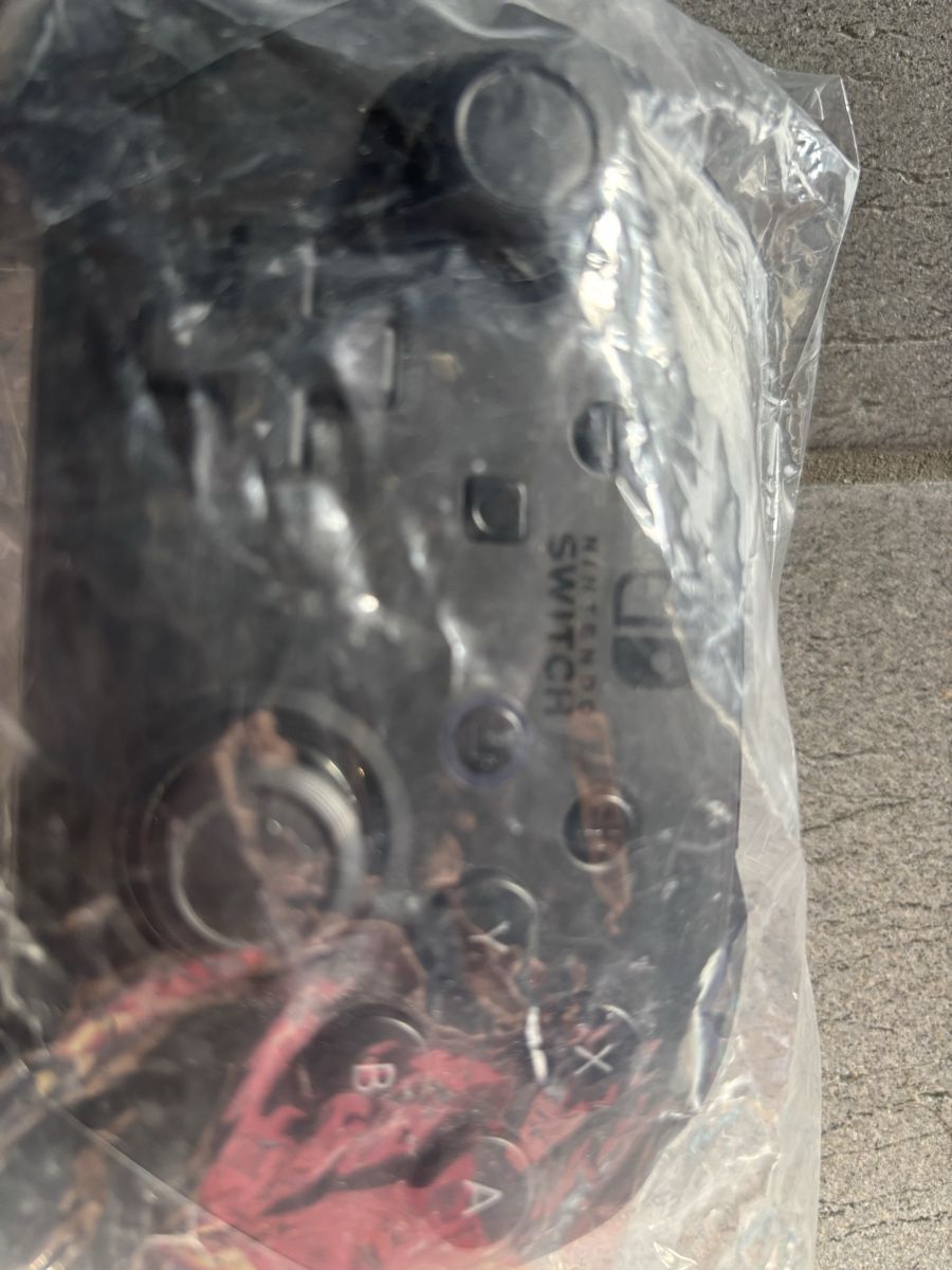 Nintendo Console: Nintendo Switch neu + controller pro – Nuovo e nell'imballaggio originale da Novazzano venduto da aaaaac27 1