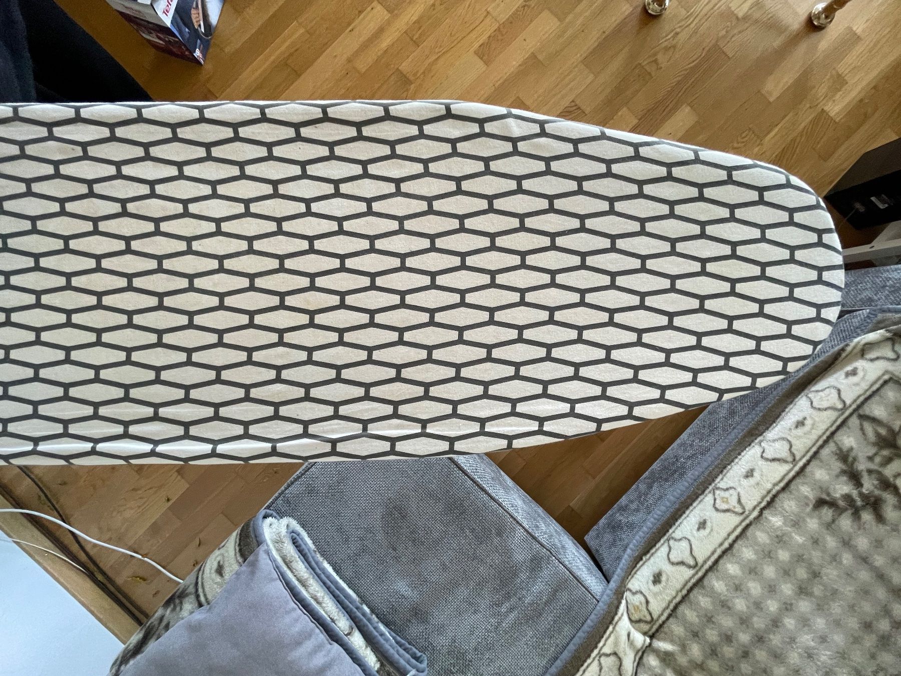 Ikea Assi da stiro: Bügelbrett – Usato da Niederglatt ZH venduto da aka_f8rd 4