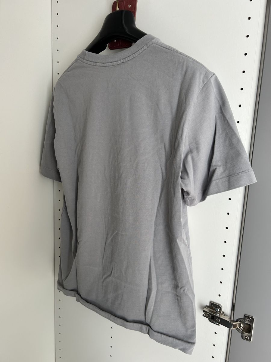 Zara T-shirt: Zara Basic T-Shirt Grösse M Grau – Usato da Bülach venduto da INO_ 2