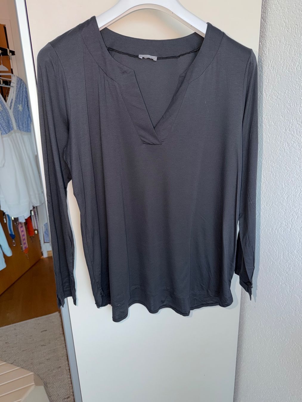 Hanro Negligees & Pigiami: Sleep&lounch Oberteil HANRO L – Nuovo (secondo la descrizione) da Dornach venduto da samuti