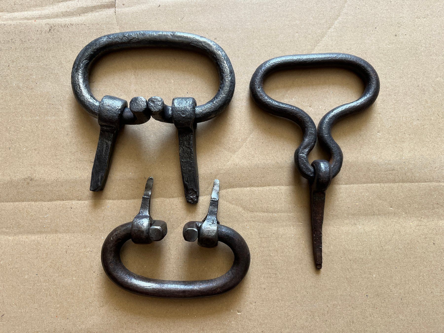 Quincaillerie: Griffe Eisengriffe – D'occasion à Unterkulm par Fabulirius