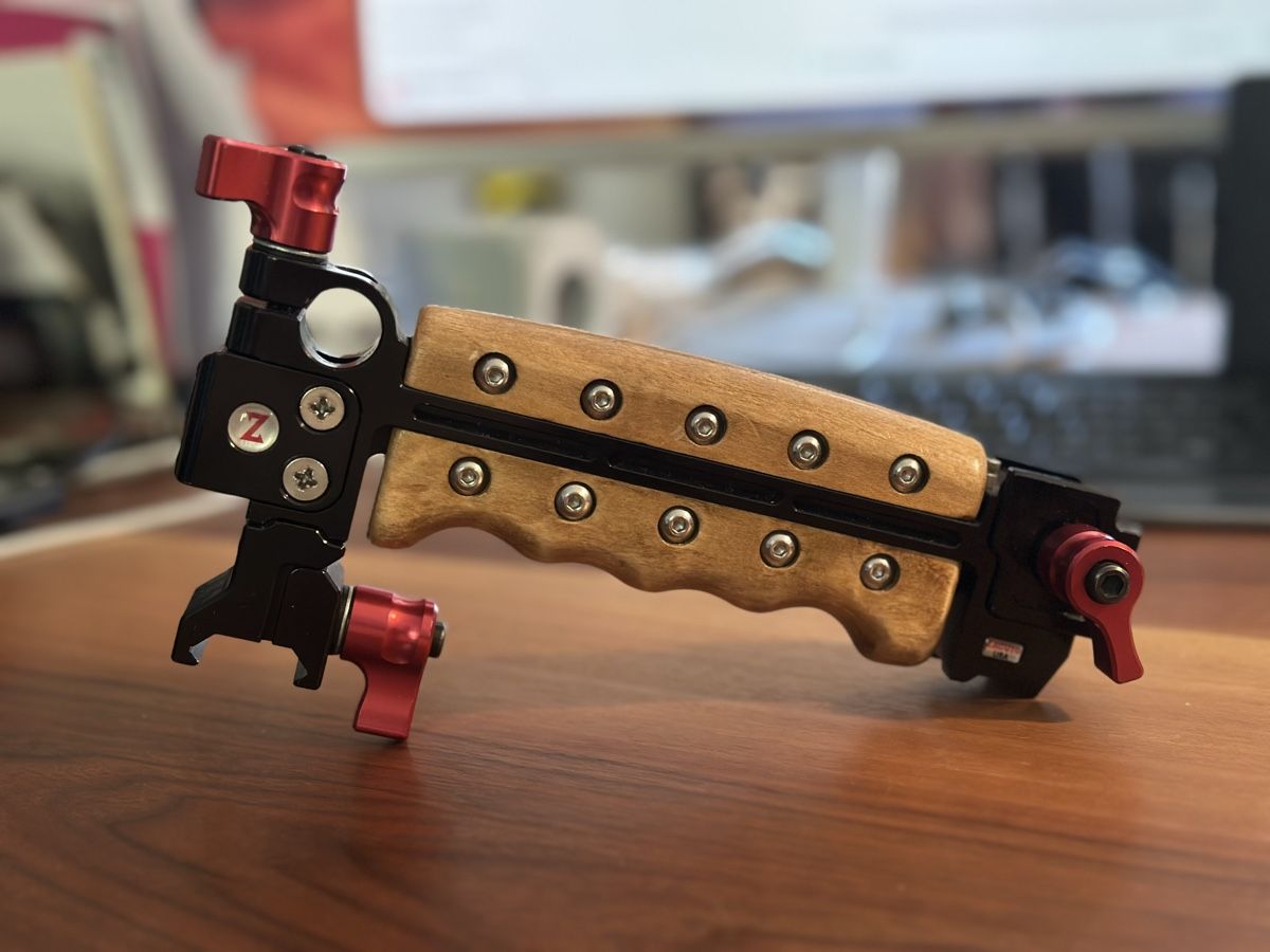 Appareil photo: Zacuto Griff top handle  – D'occasion à Rovio par maxmac