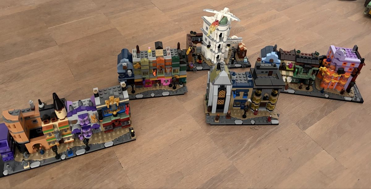 Lego Kit di costruzioni: Lego Set die Winkelgasse Set 76444  – Usato da Bern venduto da petra7586petra 1