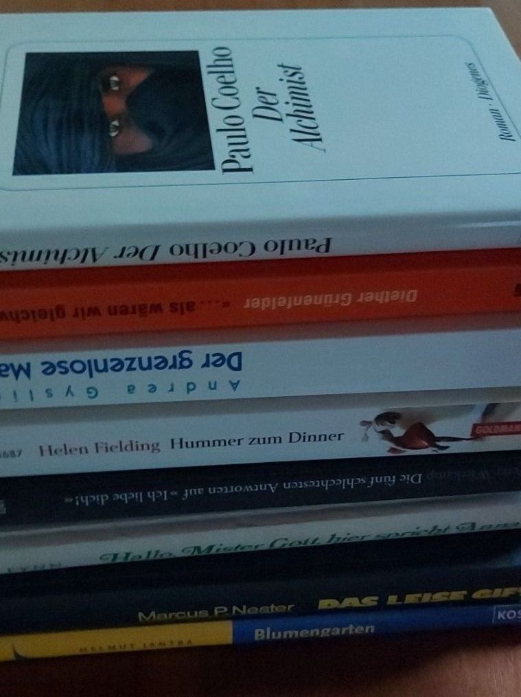 Libri: 8 bücher querbeet – Usato da Winterthur venduto da chimischimi 1