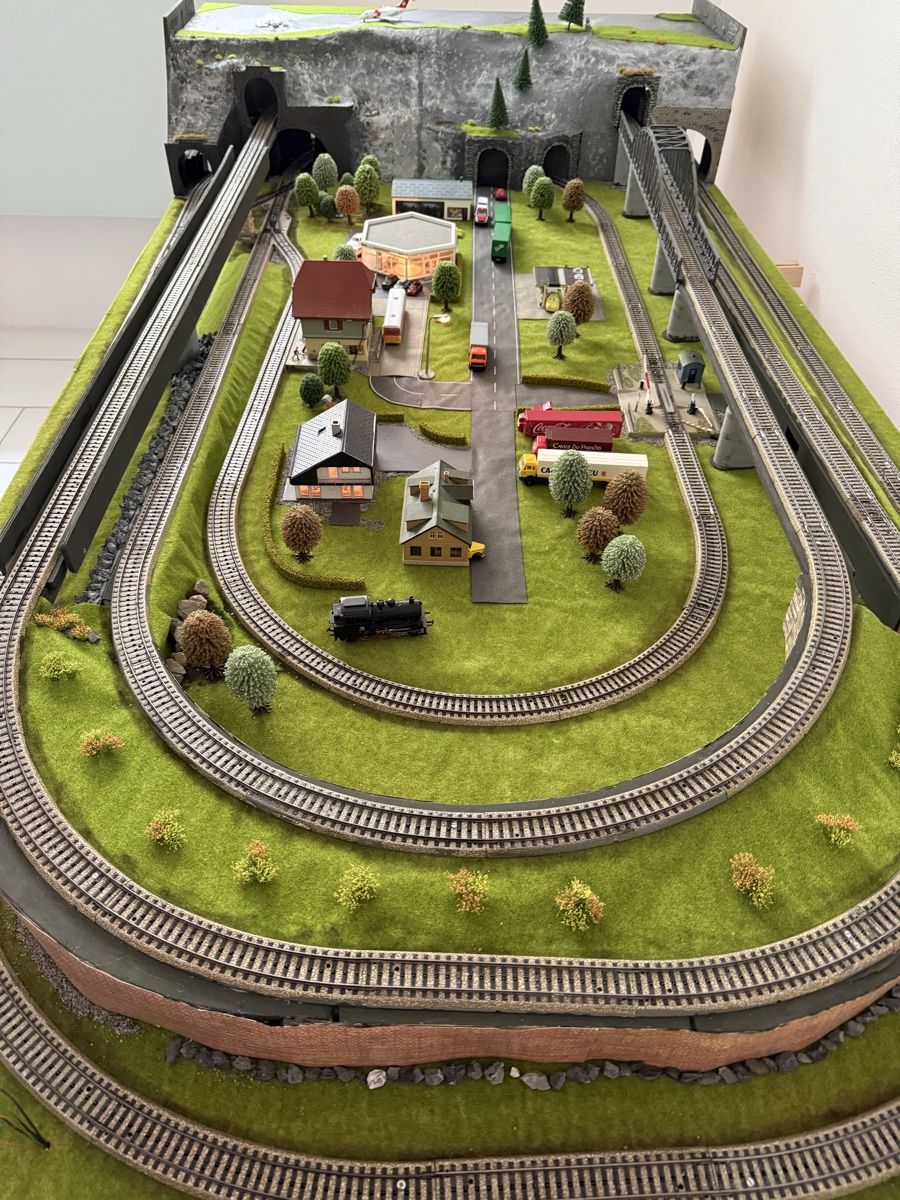 Märklin Modelleisenbahnen: Modelleisenbahn Märklin H0 – Gebraucht aus Berikon von hei10