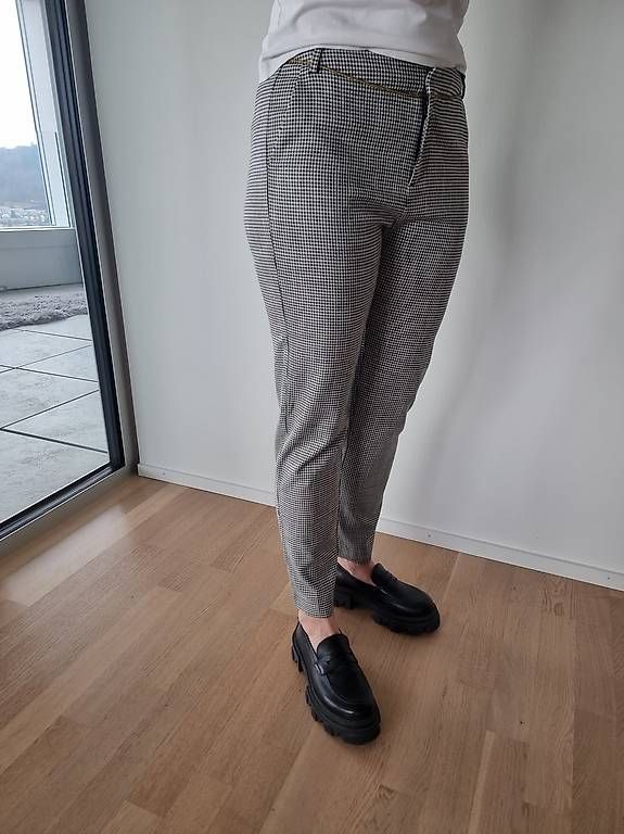 Pantaloni: Stoffhose von I.Code, Gr.38  – Usato da Ostermundigen venduto da d-p73 1