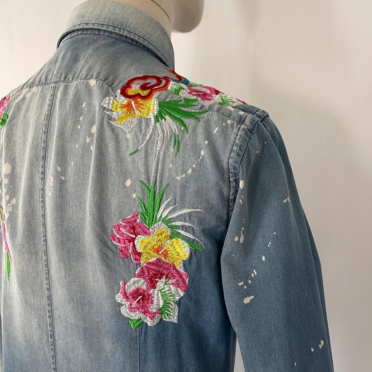 Dolce & Gabbana : DOLCE & GABBANA Vintage Shirt – Nuovo (secondo la descrizione) da Emmen venduto da Avviivva_Com2023 7