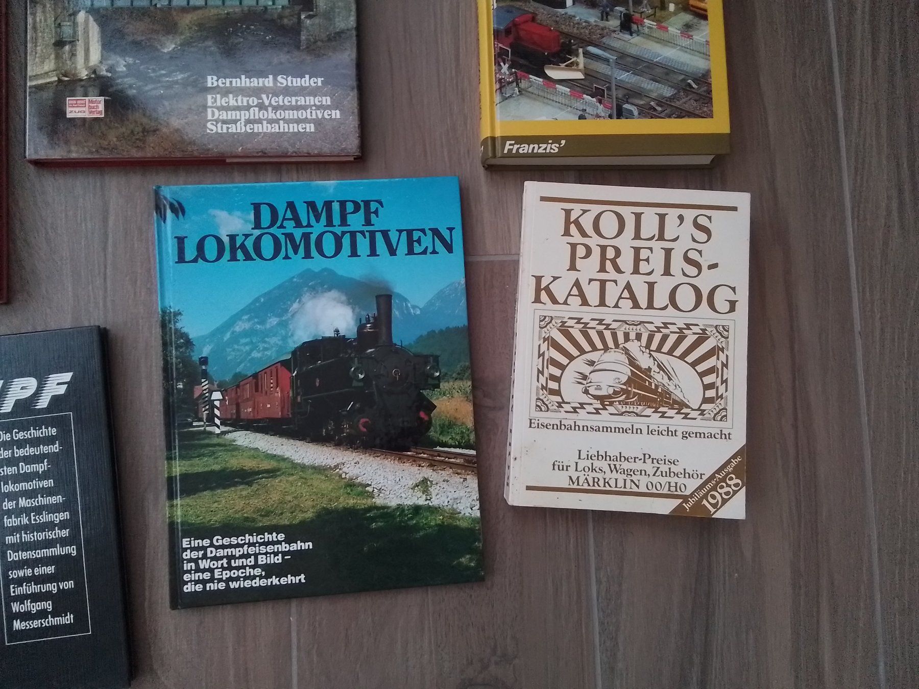 Modellini di ferrovie: Lot Eisenbahn Bücher – Usato da Reichenburg venduto da Pipo-67 3