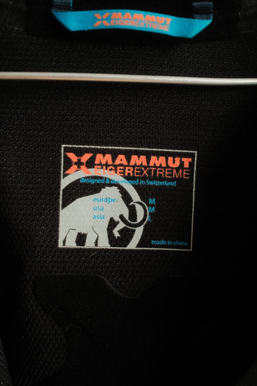 Mammut Giacche: Mammut Eiger Extreme Jacket Black Size M – Nuovo (secondo la descrizione) da Bern venduto da redumbrella 1