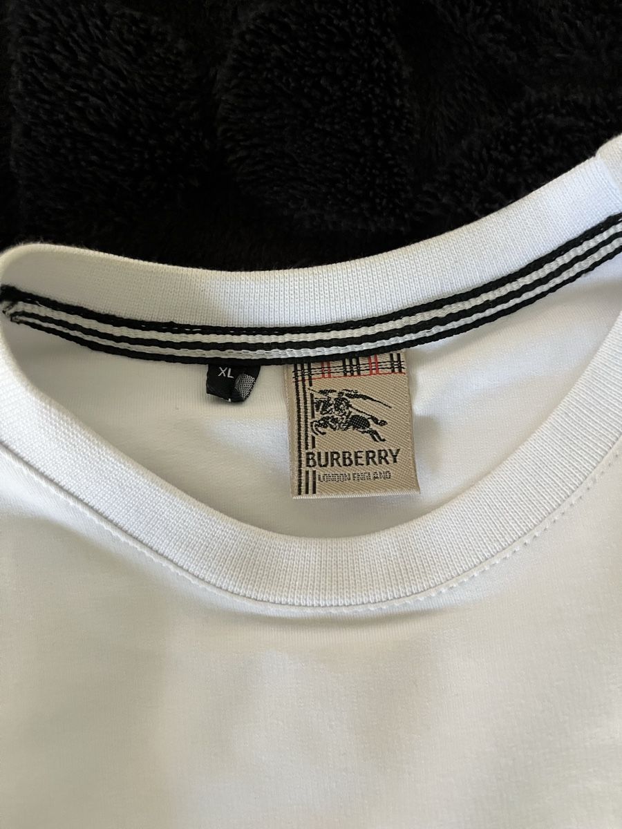 Burberry Pulls & Sweat-shirts: Burberry Sweater – D'occasion à Balzers par liv_wzl8 1