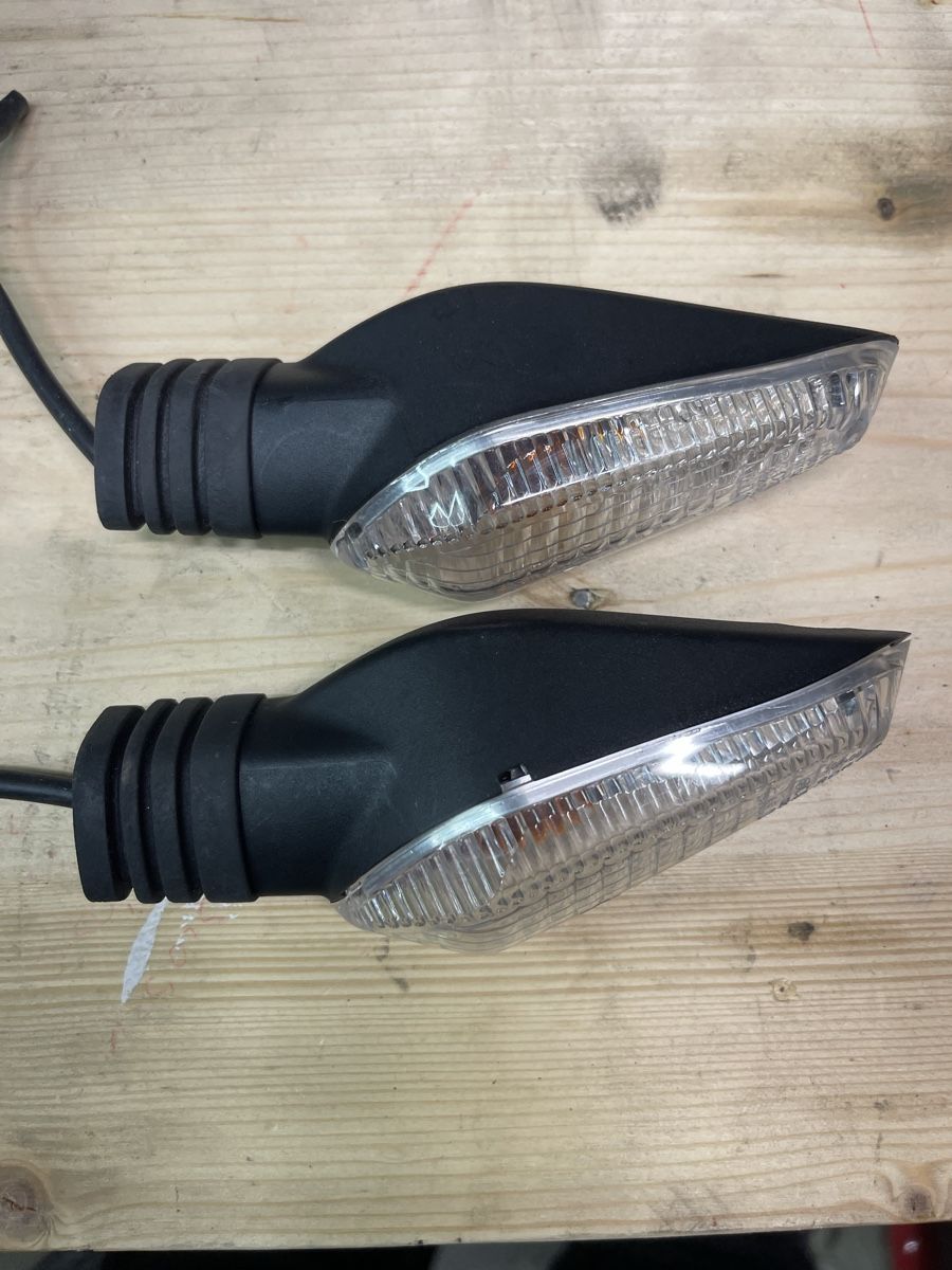 Ducati Alle Motorradersatzteile: Ducati original blinker L+R – Gebraucht aus Winterthur von Panagos