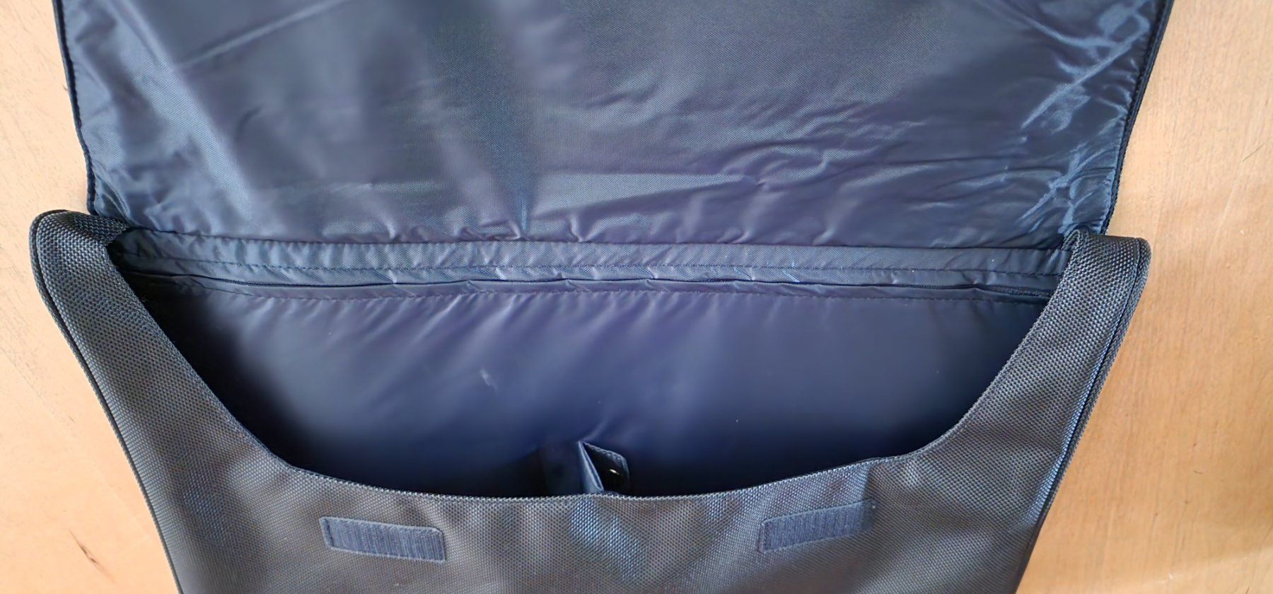 Valigie & Borse: PUMA F1 Team Akten / Laptoptasche – Usato da Laax GR venduto da Laax007 2