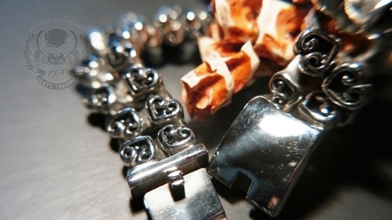Bracciali & Braccialetti: Armband aus Edelstahl – Nuovo e nell'imballaggio originale da Wald ZH venduto da GlatzTrading 2