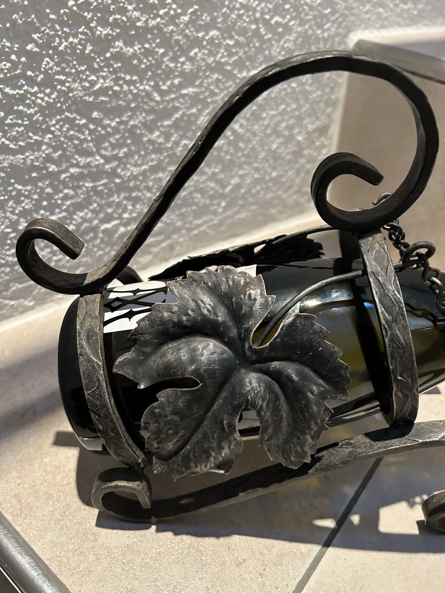 Portabottiglie: Rustikaler Weinhalter aus Metall – Usato da Schöfflisdorf venduto da gandig 3