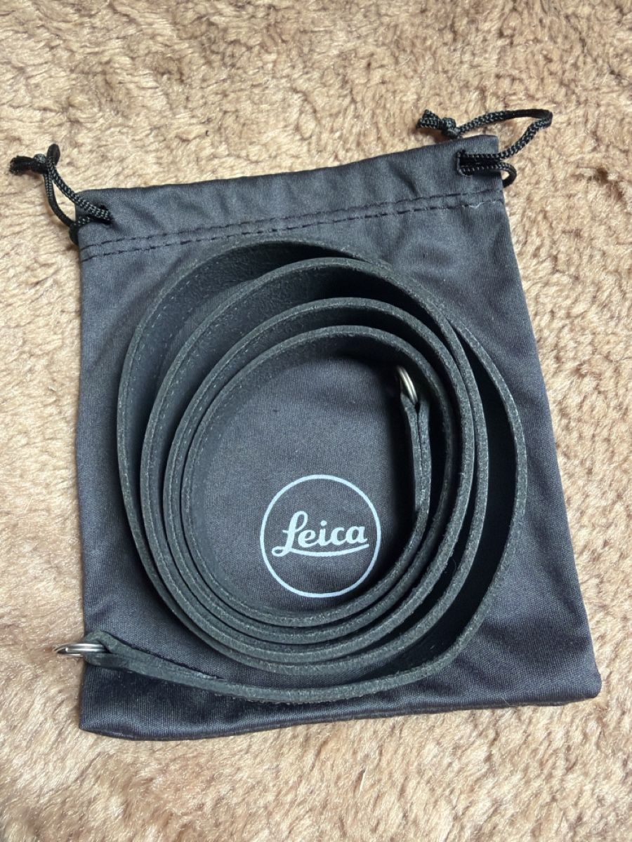Leica Altri Accessori: Leica camera strap new – Nuovo e nell'imballaggio originale da Mont-sur-Lausanne venduto da sashwindow