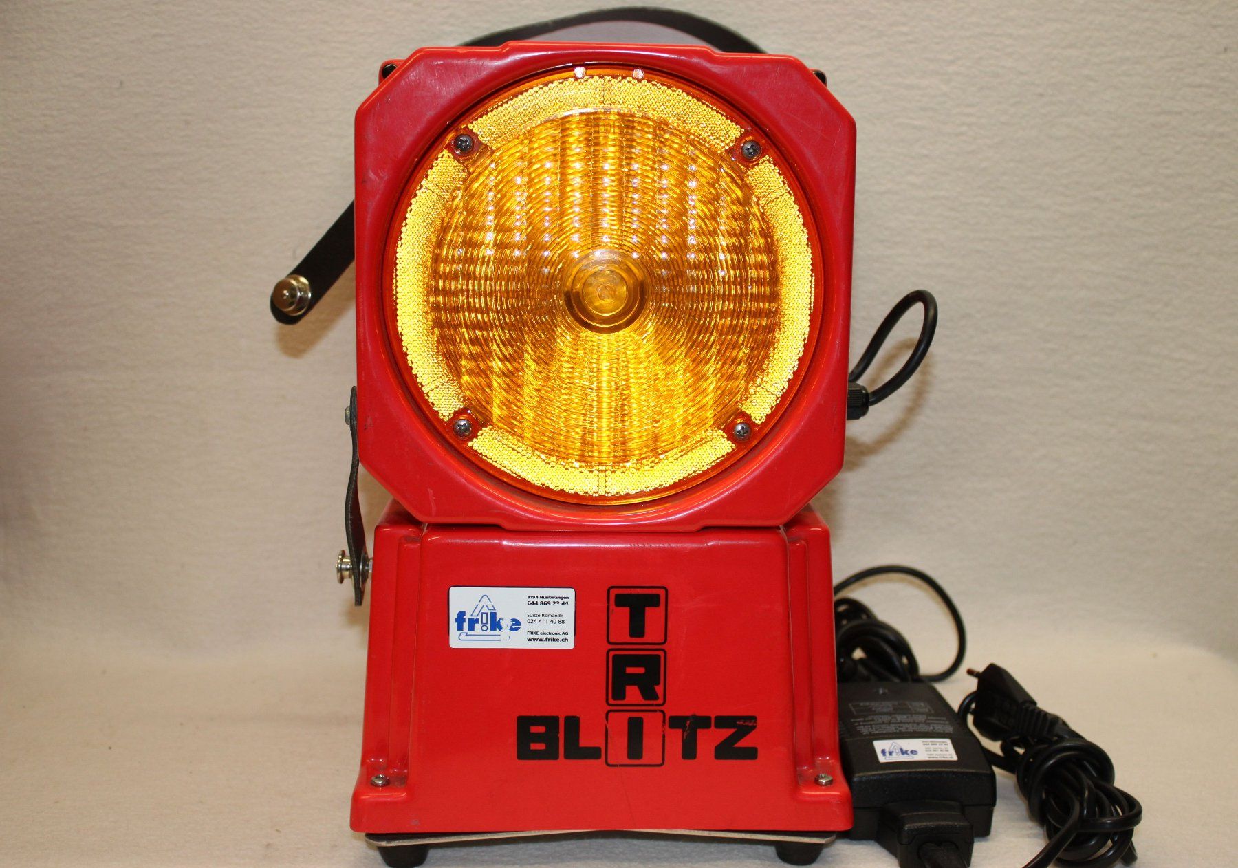 Blitze: Tri–Blitz Dreifach Strassen Sicherheits Blitzanlage – Gebraucht aus Thun von Fbchm 1