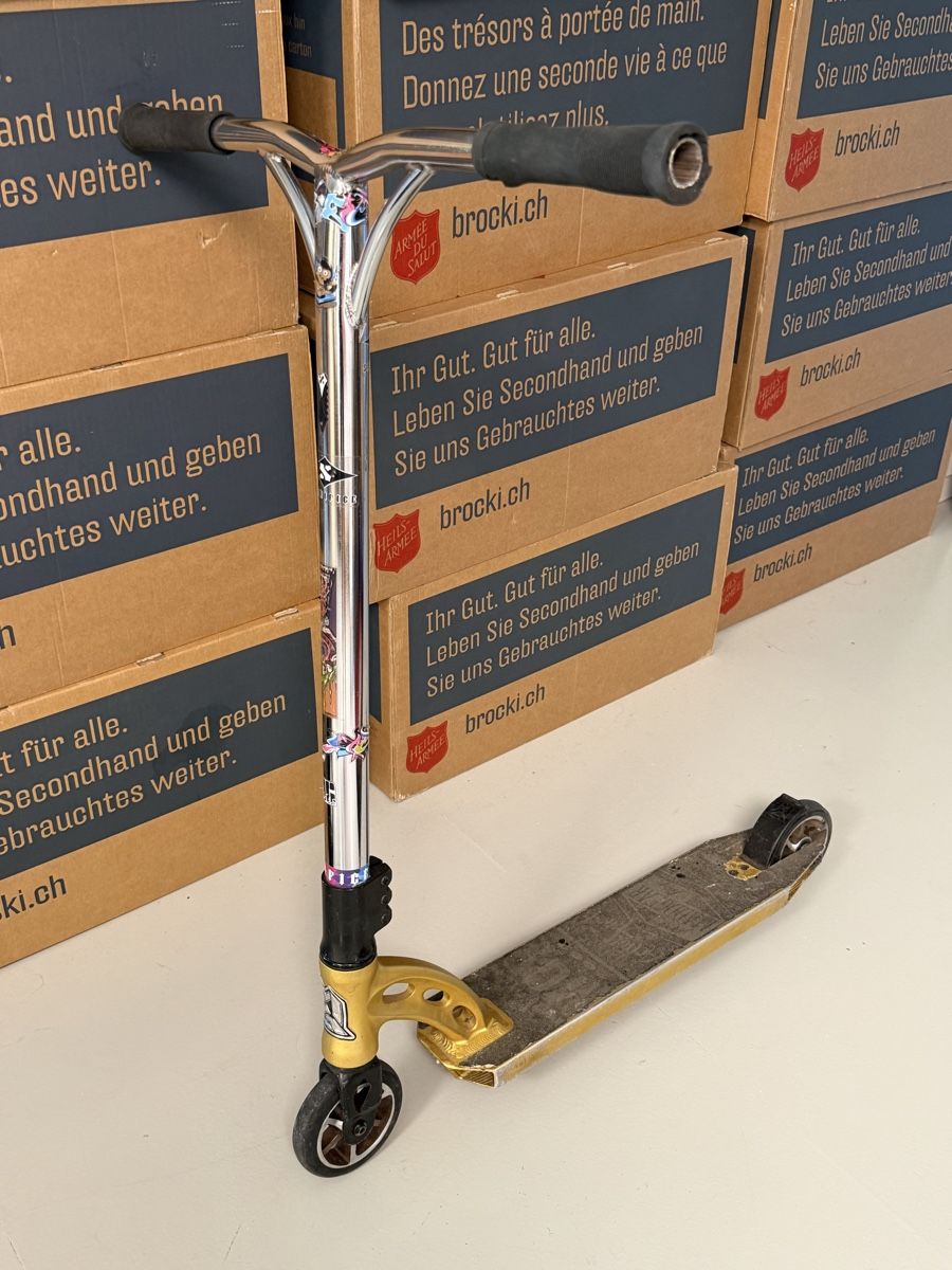 Kickboard: Scooter – Gebraucht aus Kriens von PhilippeStucki