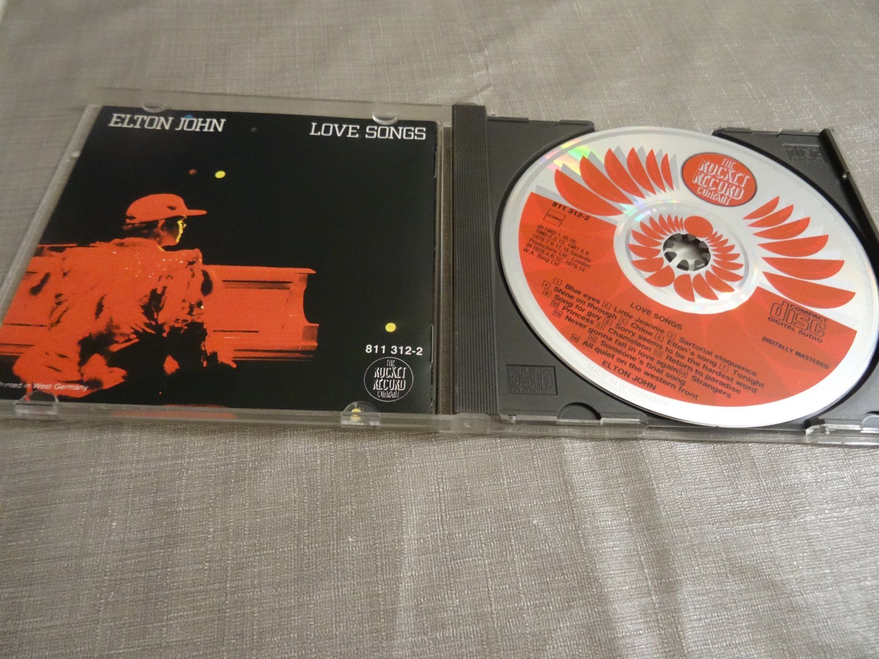CD: Elton John - Love Songs CD – Usato da Olten venduto da Disc-Ausverkauf 1