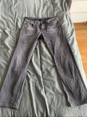 7 for all mankind -The Straight Jeans -32/32