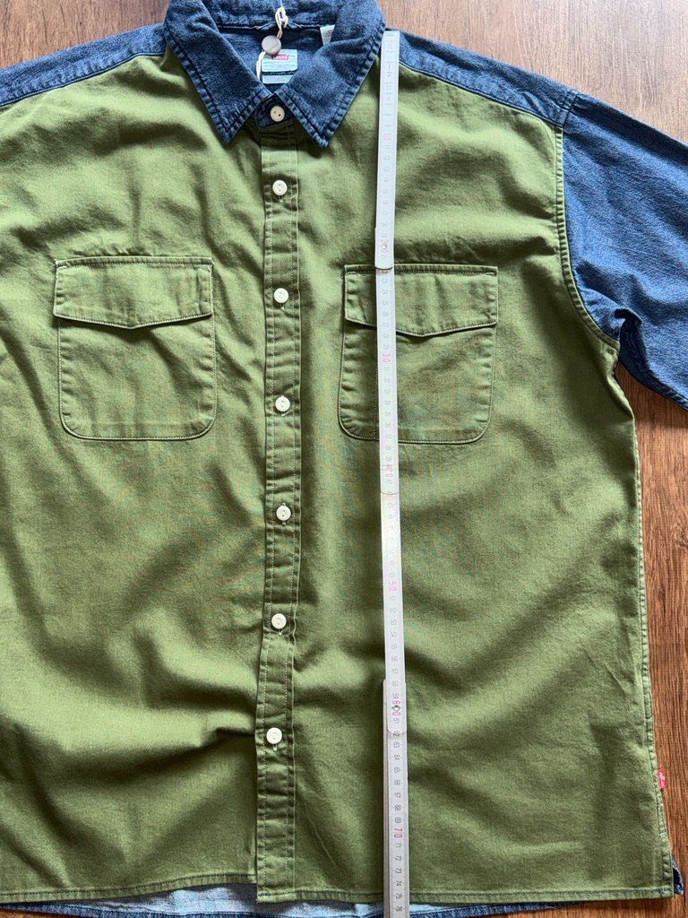 Levi's Camicie: New Levi's shirt  - M – Nuovo e nell'imballaggio originale da St-Sulpice VD venduto da juhdu 1