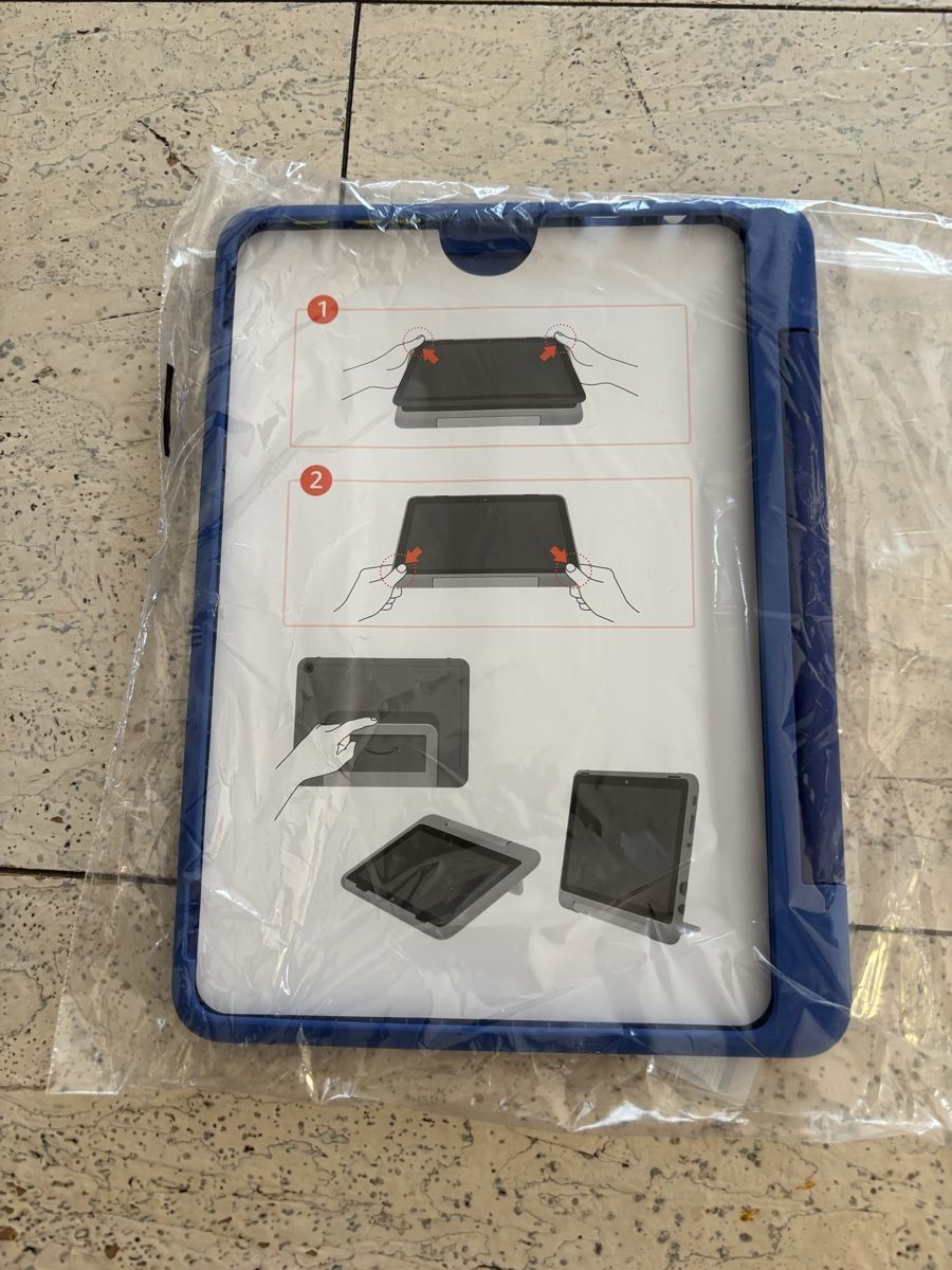 Covers & Borse: Amazon Fire HD 10 Schutzhülle blau, neu – Nuovo e nell'imballaggio originale da Mühlau venduto da martiniii