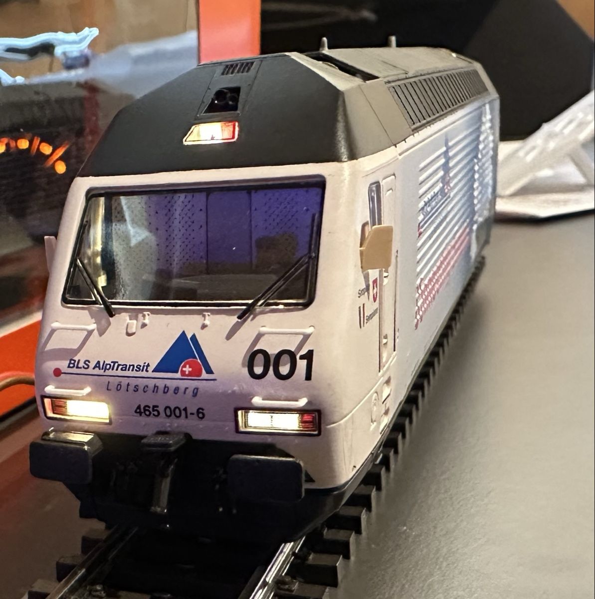 Bls Re 465 001 / Roco 69510 (Gebraucht) in Plasselb für CHF 137