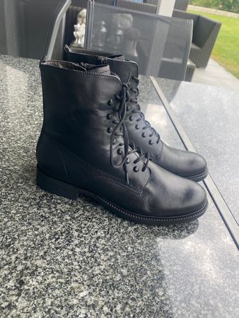 Tamaris Lederstiefel, Schnürstiefel, Schwarz, Gr. 41 Top!