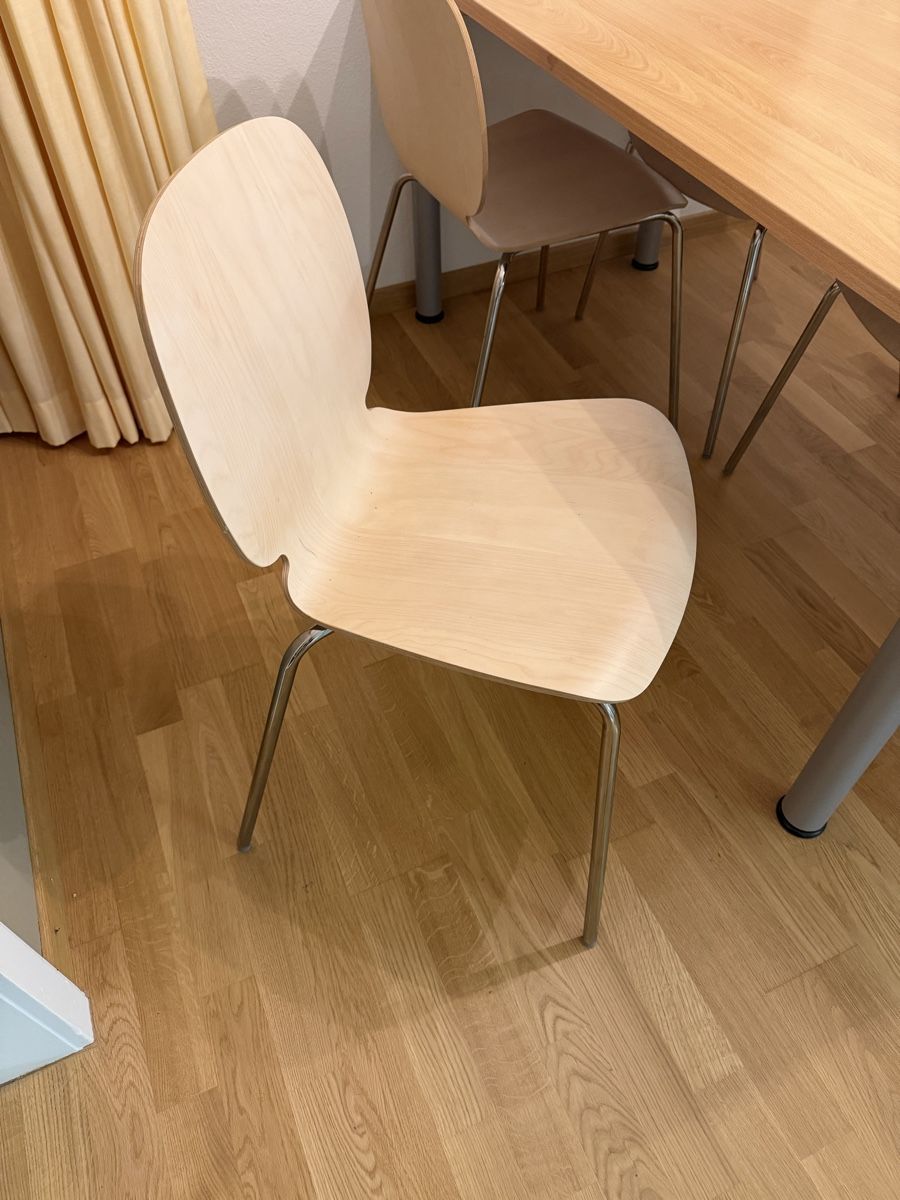 Tische: Tisch – Gebraucht aus Regensdorf von Verkauft123456789 1