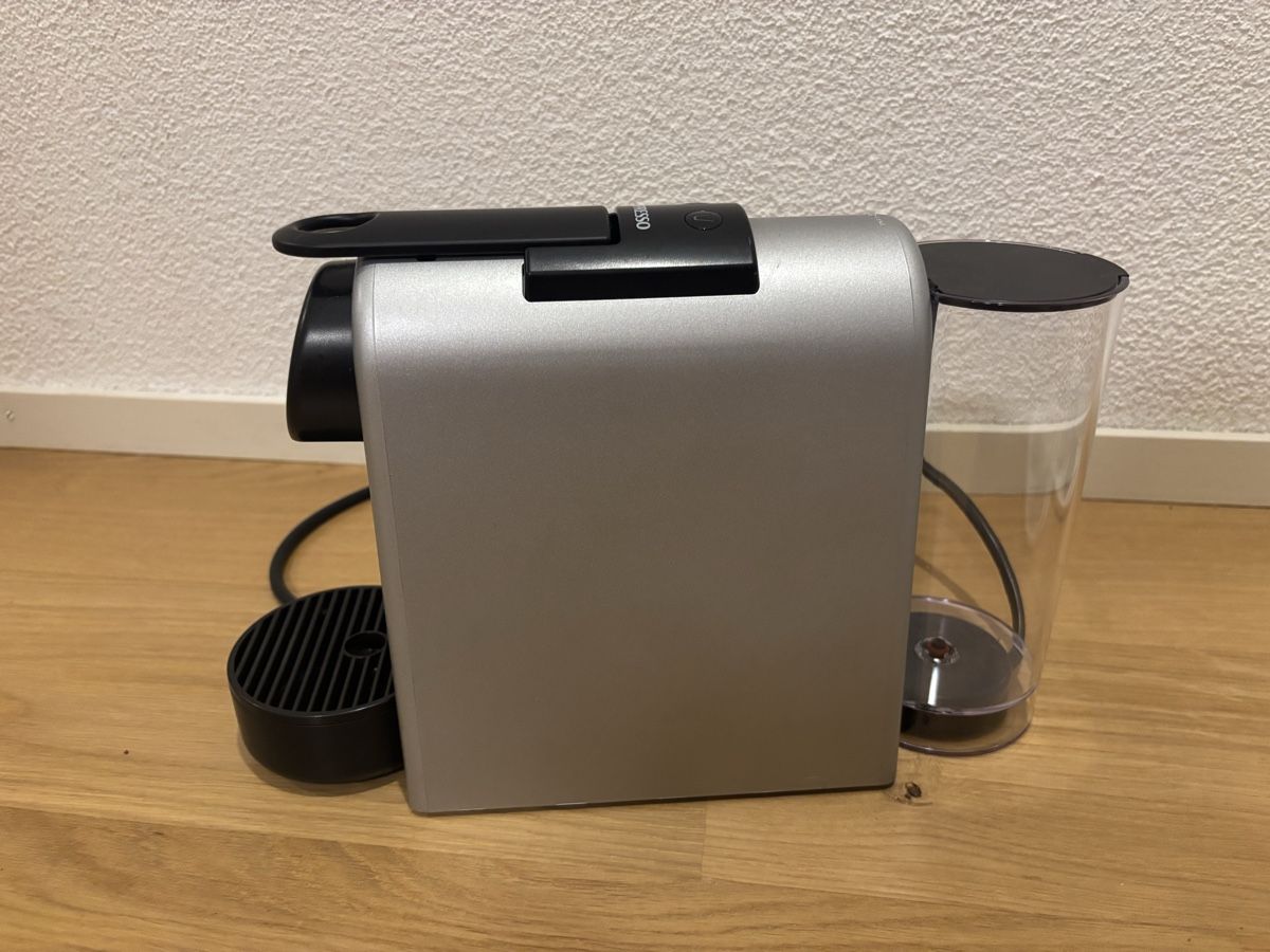 Nespresso Macchine per caffè & Macchine per espresso: Nespresso Essenza Mini D Silver – Usato da Sulgen venduto da mirjamseraina 2