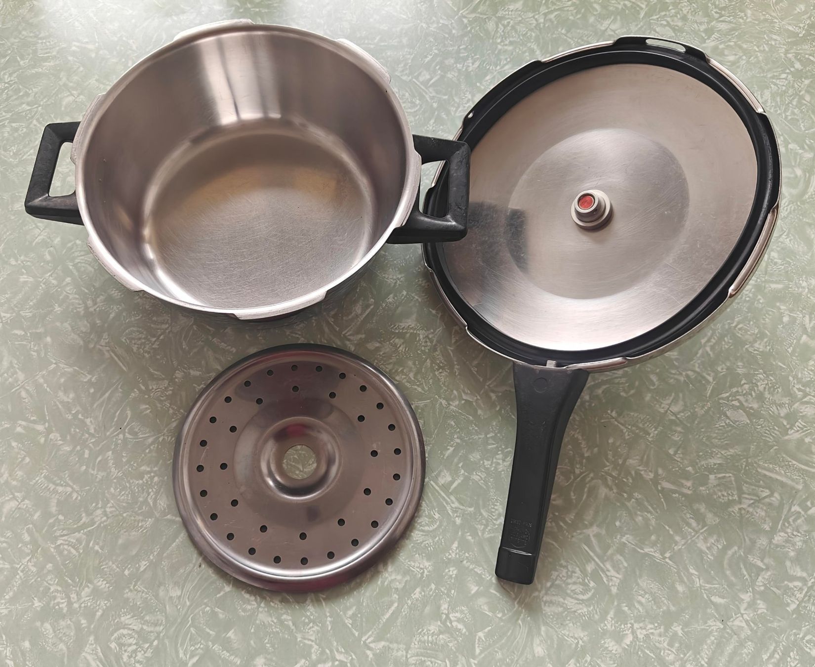 Duromatic Töpfe: DUROMATIC 2 Liter SWISS MADE – Gebraucht aus Ostermundigen von Schultze 2