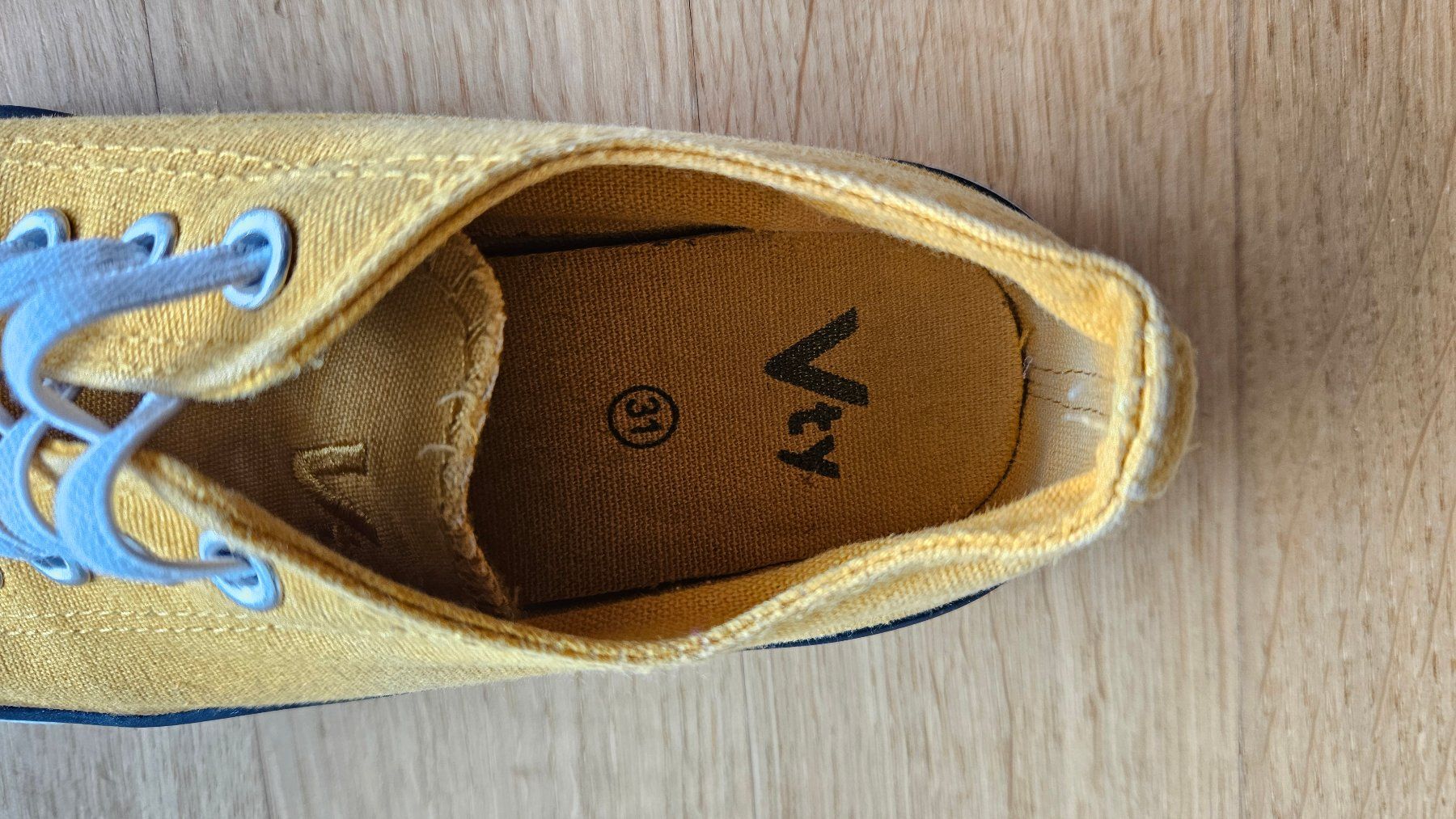 Scarpe per ragazzi: Sneaker 31 Gelb – Usato da Gossau SG venduto da dolores_x 3