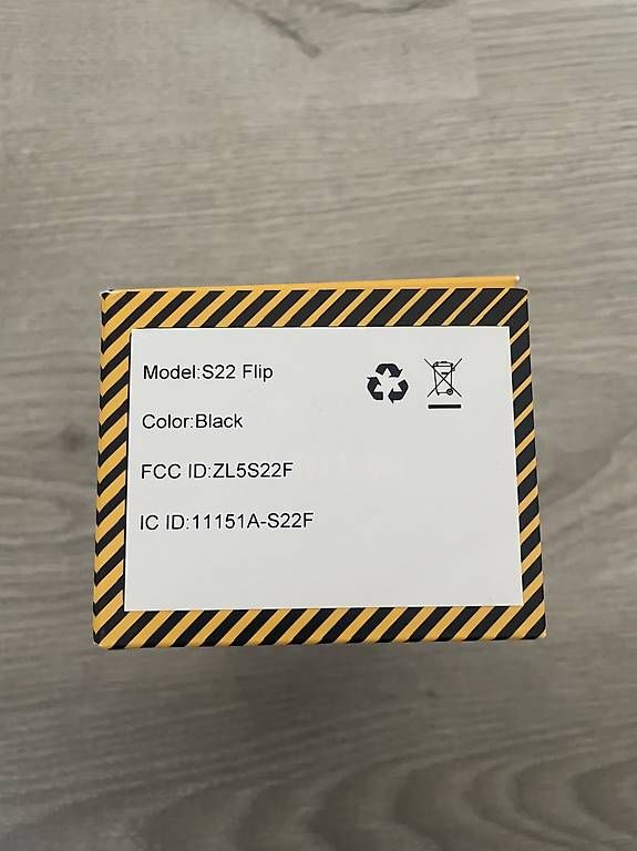 Placchette & Badge: CAT S22 Flip in Schwarz – Usato da Bürglen TG venduto da mat_8tyc 3