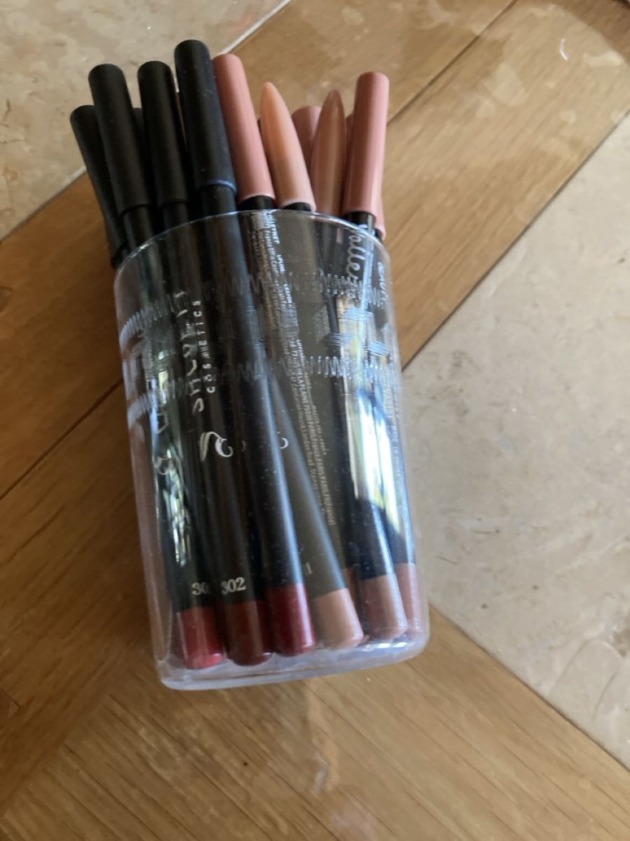 Make-up: Crayons à lèvres lot – Nuovo (secondo la descrizione) da Bursinel venduto da SeveralLives 1
