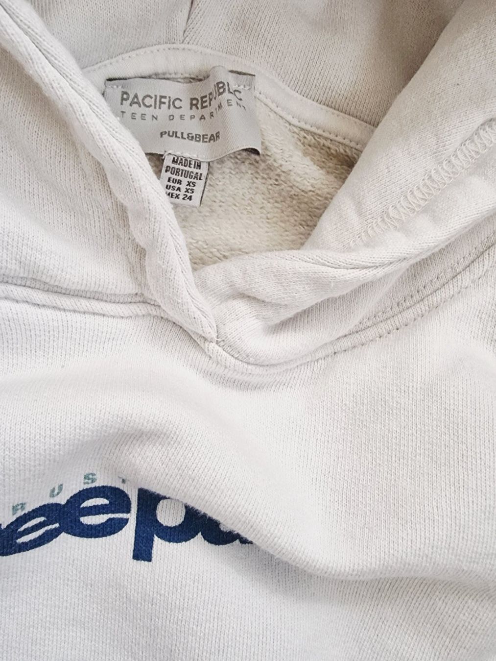 Pull&Bear Maglioni & Felpe: Damen Hoodie Kapuzen Pullover Pull&Bear Gr. XS Weiss – Usato da Hallau venduto da CHACLA 1