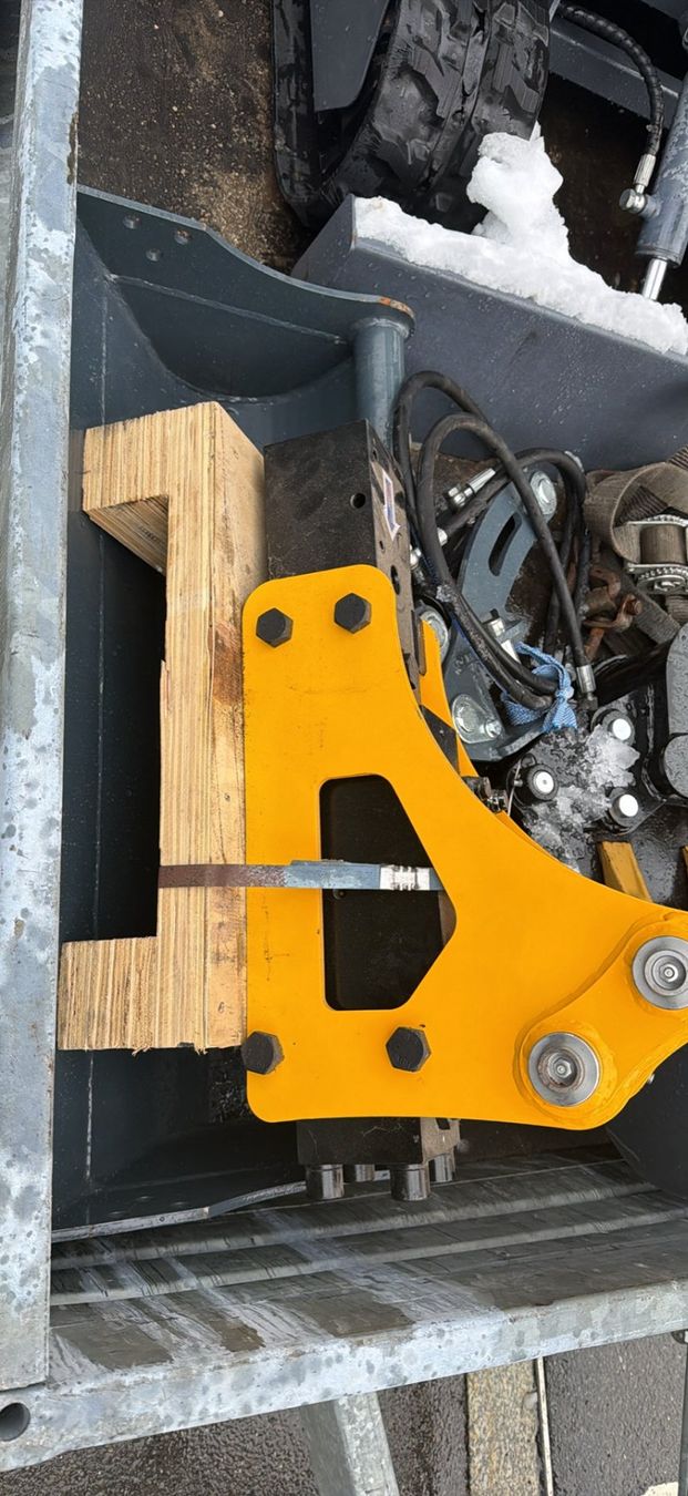 Escavatori: MINI BAGGER TL18 MIT KUBOTA MOTOR NEU – Usato da Meien venduto da GSXR997 1