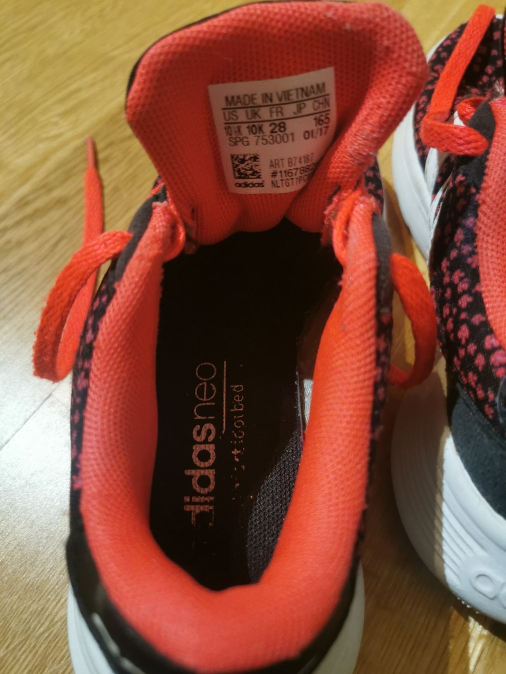 Scarpe per ragazze: Adidas Schuhe gr.28 – Usato da Zürich venduto da Simfa 3