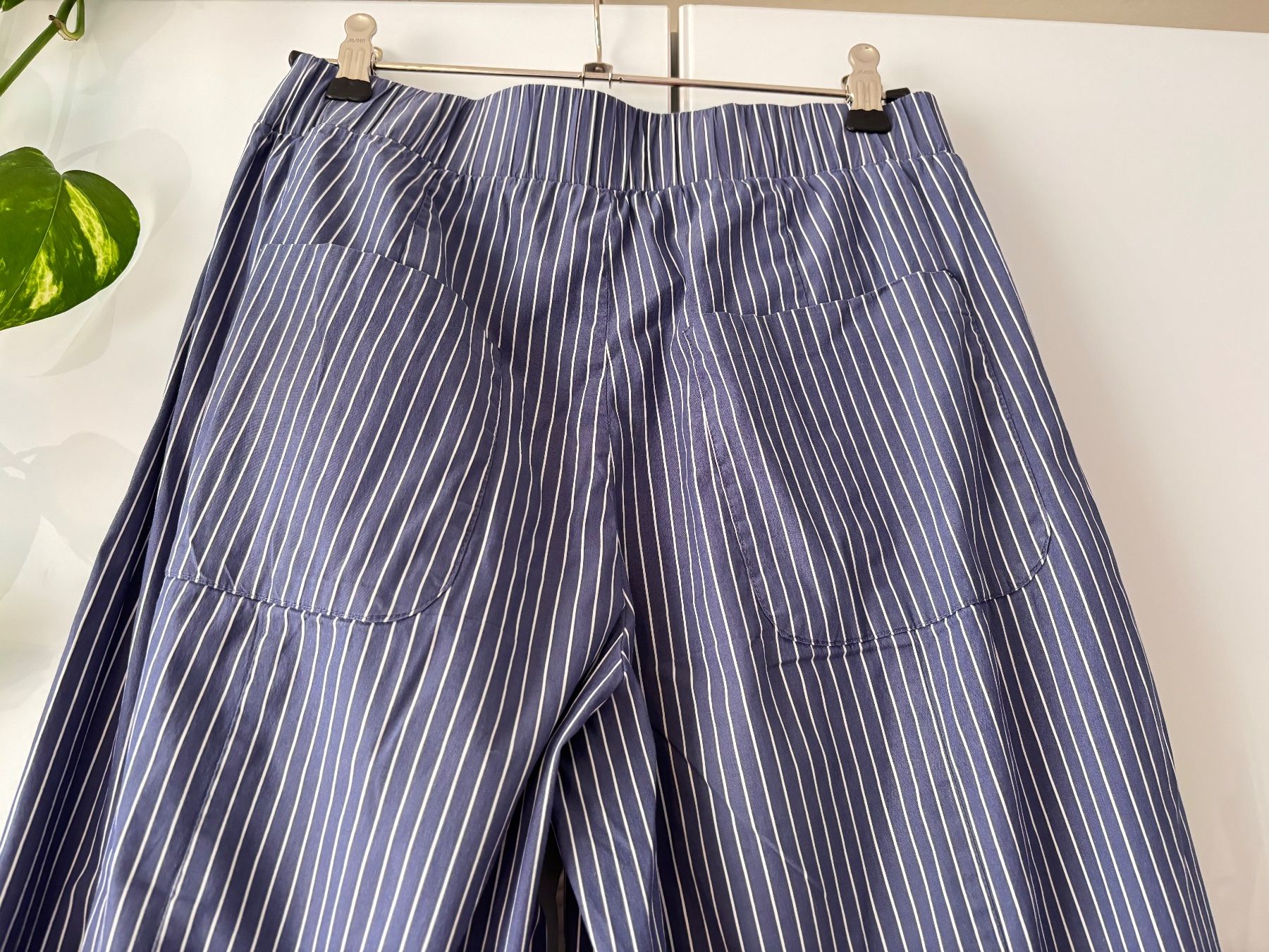 Pantaloni: Leichte gestreifte Sommerhose ca. Gr. S – Usato da Zürich venduto da missmodernage 3