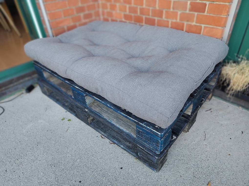 Sofas: Lounge ca. 1.30m x 0.80m – Gebraucht aus Winterthur von nir_yxr5