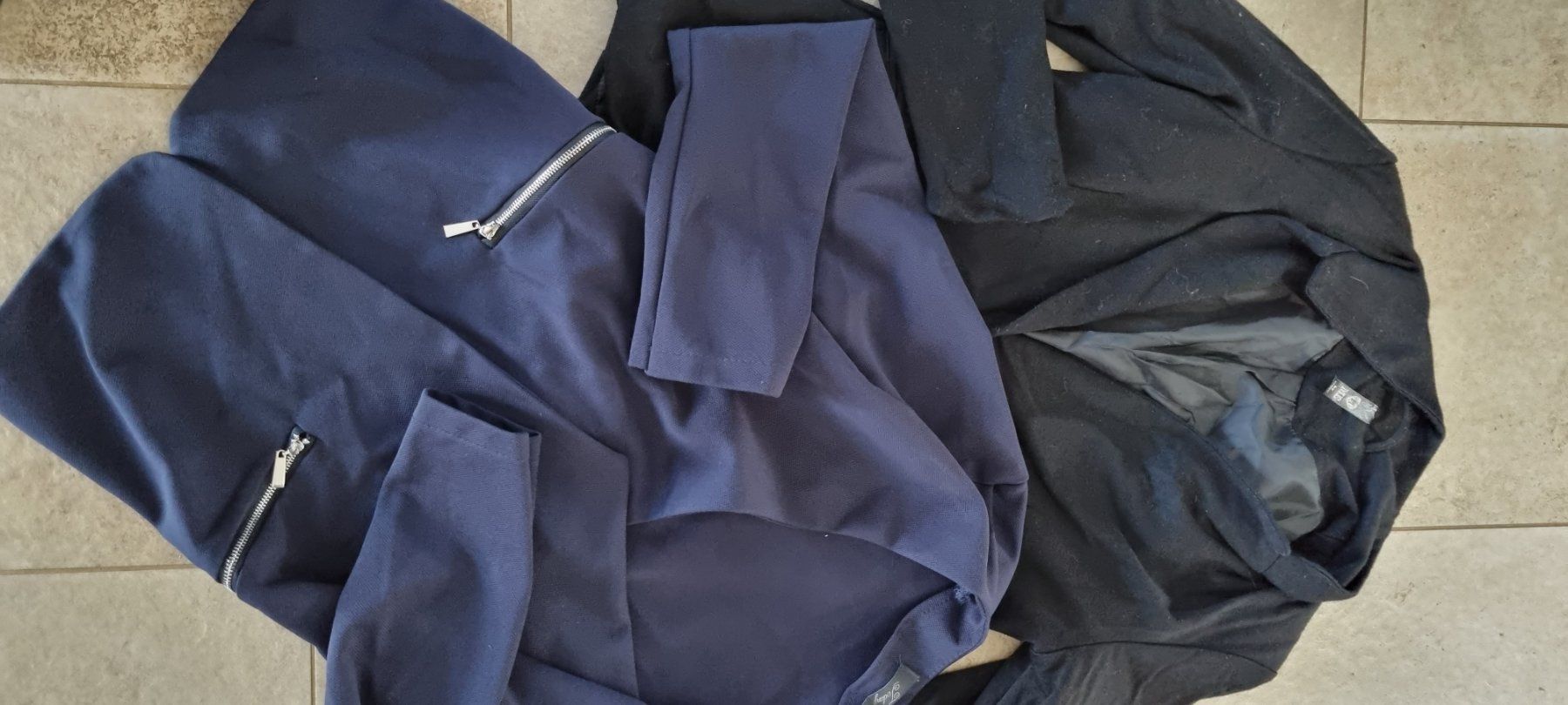 Vestes: 2 x Jacke(Blazer) gr.M – D'occasion à Grossdietwil par GNOM313
