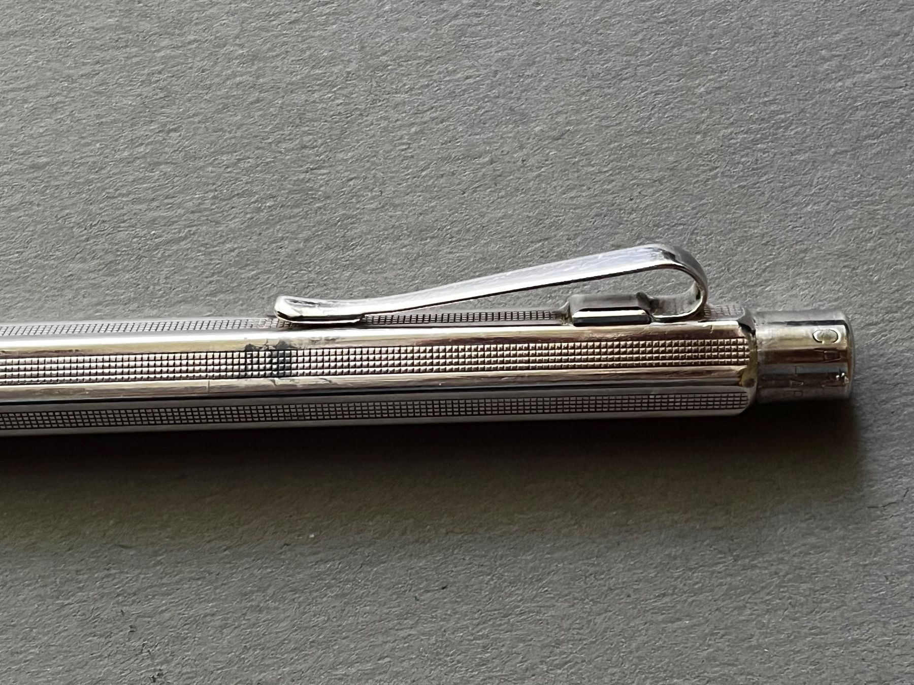 Caran D'Ache Stifte & Marker: Caran d’Ache Ecridor Minenhalter "Pavé" versilbert cr – Gebraucht aus Zürich von FV.vintage 3