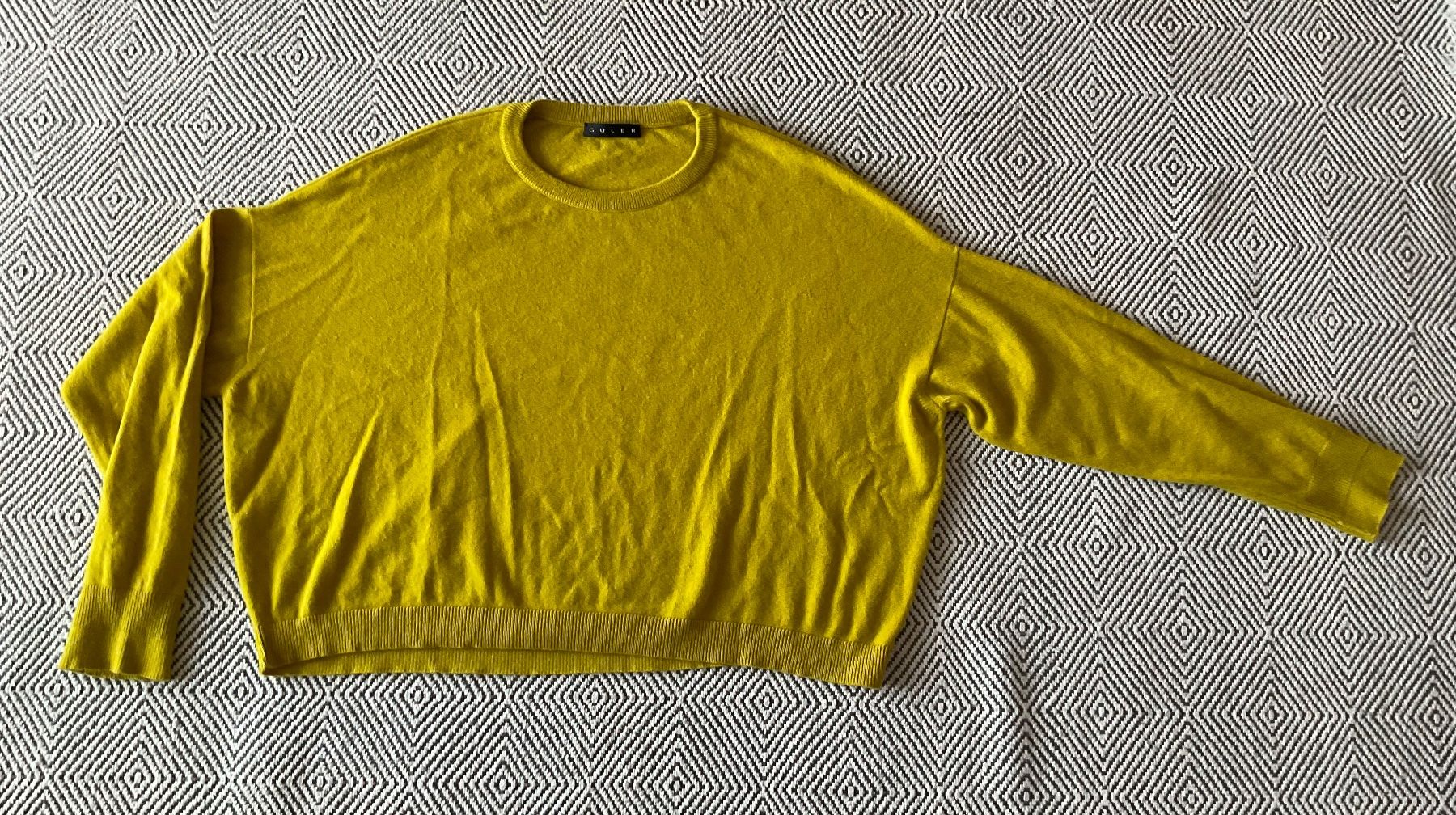 Pullover & Sweatshirts: GULER  Pullover Cashmere Gr.S  Oversize  breit und kurz – Gebraucht aus Weiningen ZH von moon-55 1