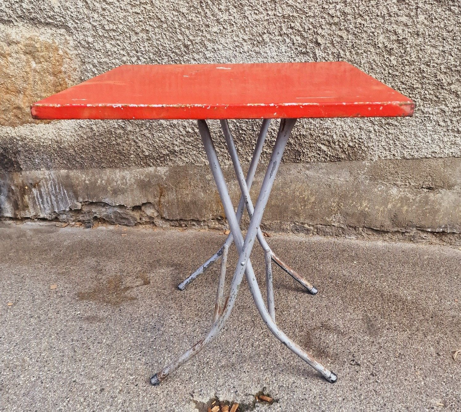 Tavoli: table de jardin vintage – Usato da Lausanne venduto da ama_2fz8 3