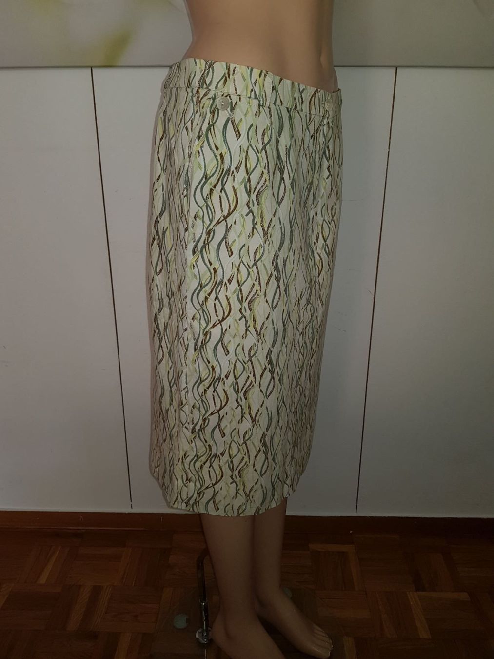 Röcke: PIER BE Jupe / Rock taille / Grosse 42 CH – Gebraucht aus Cossonay-ville von Super-Price-Quality 2