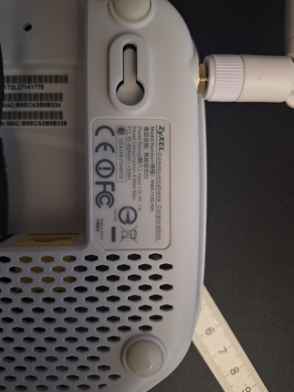 Modem & Router: Zyxel NWA1100-NH – Usato da Bülach venduto da Tvolvo 3
