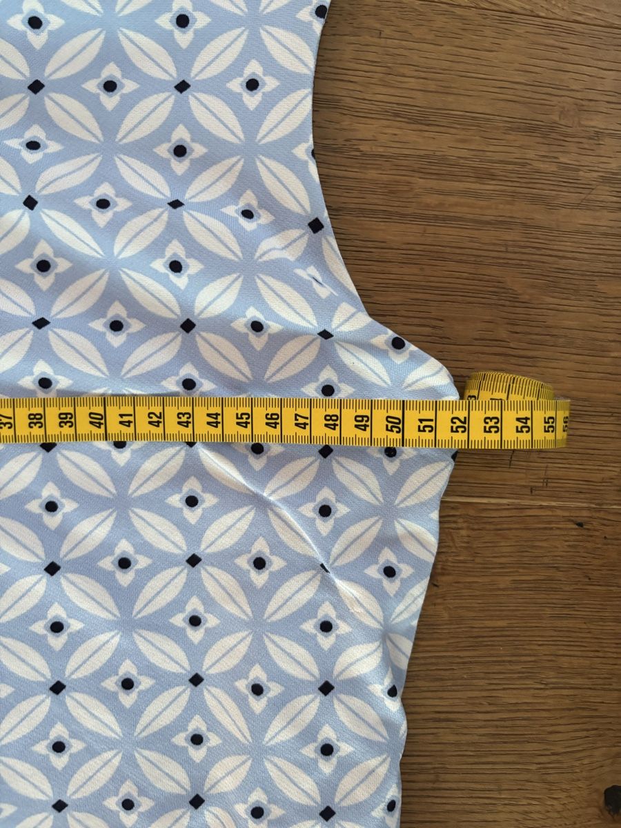Comma Vestiti: Kleid Comma – Usato da Würenlos venduto da Ashley24 4