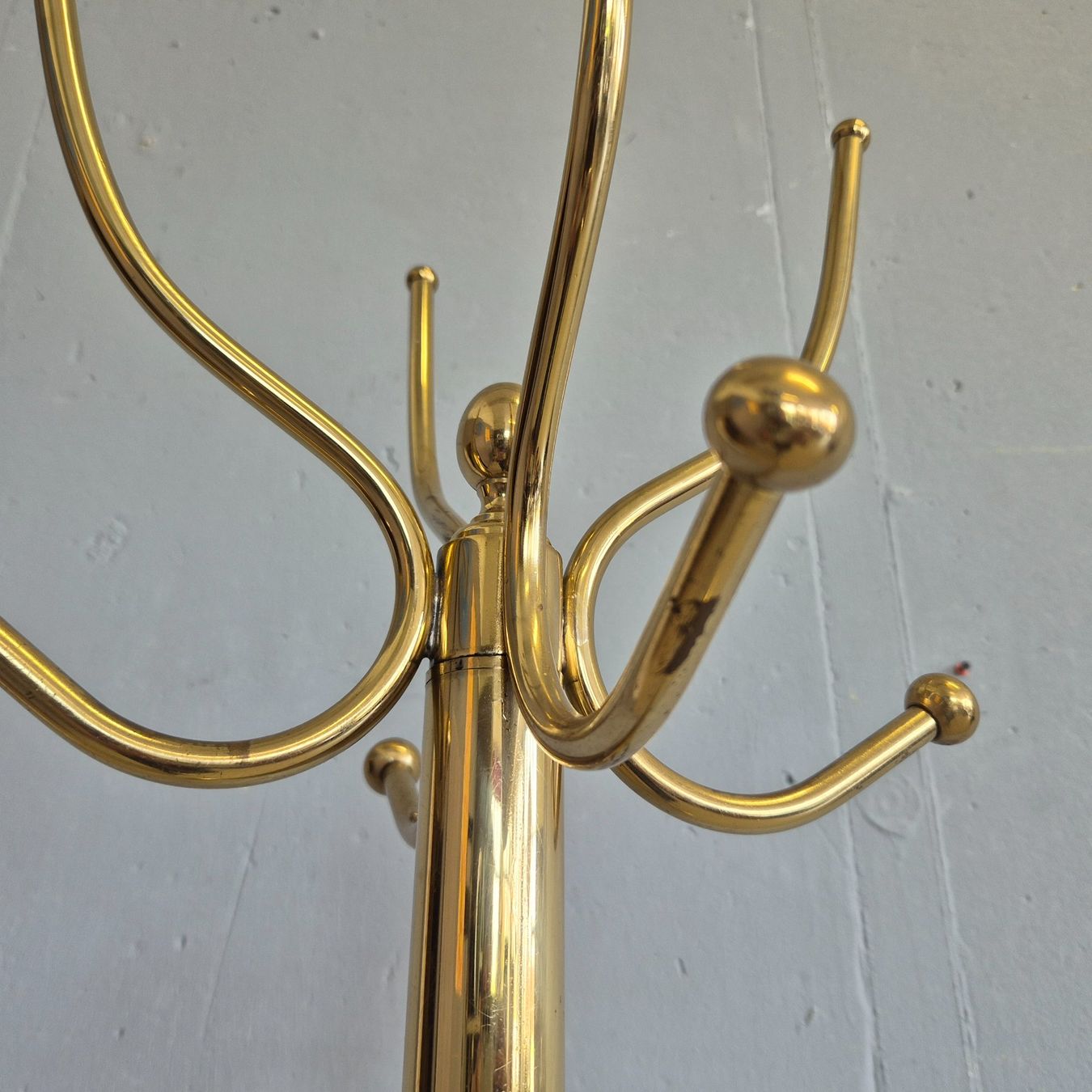 Garderobe: Massive Brass Wardrobe, Messing Garderobenständer Garderobe. – Gebraucht aus Nottwil von Wondewa-Shop 6