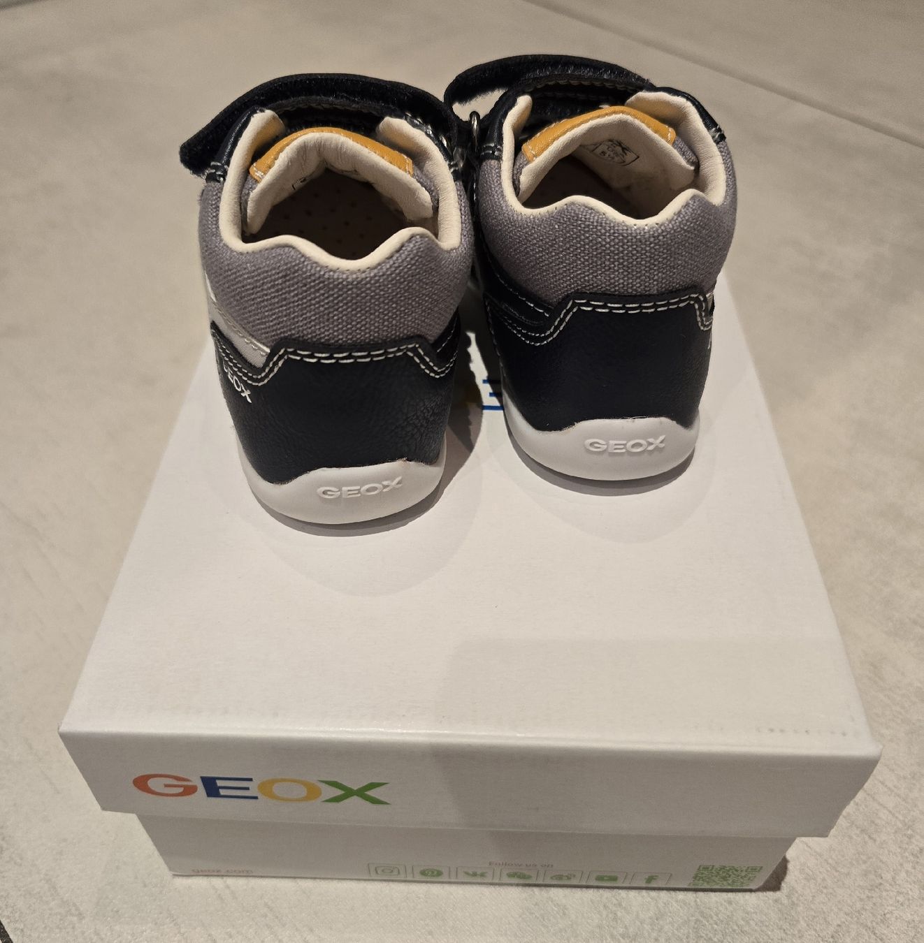 Geox Scarpe per ragazzi: Geox Kinder Schuhe,  Gr. 21, neu! – Nuovo e nell'imballaggio originale da Rorschacherberg venduto da Olgamedved 1