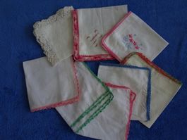 Poschettli 7Stück filgran von Hand umhäkelte Spitzen