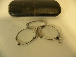 Antike Brille mit Etui, Klappbrille, Rarität!
